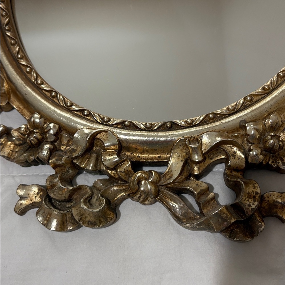 Vintage Oval Mirror Baroque Style Resin Frame With Ornate Ribbon & Bows 1960’s - Picture 4 of 5